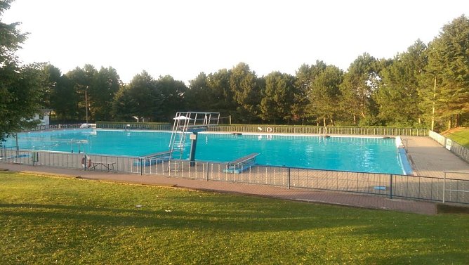 24-h-Schwimmen im Freibad Großfurra in Vorbereitung (Foto: Markus Töppe) 24-h-Schwimmen im Freibad Großfurra in Vorbereitung (Foto: Markus Töppe)