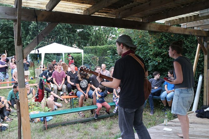 Das Freiburger Duo "Arbeitstitel Tortenschlacht" sorgte f&uuml;r Unterhaltung (Foto: Angelo Glashagel)