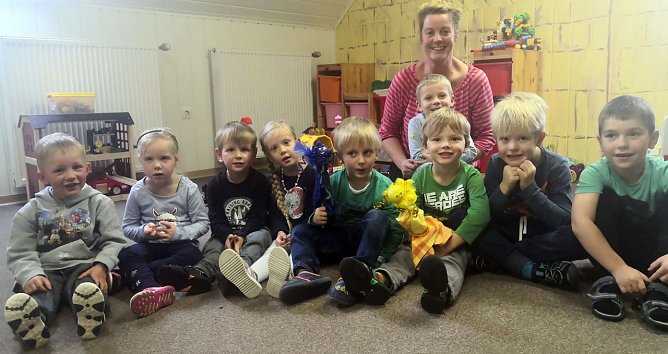 Farben stehen im Mittelpunkt, freut sich Kita-Chefin Ines Heyn (Foto: Gemeinde Hohenstein)