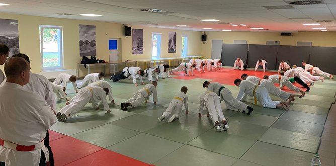 Im Ferienpark Feuerkuppe trainiert (Foto: Werner Bank) Im Ferienpark Feuerkuppe trainiert (Foto: Werner Bank)