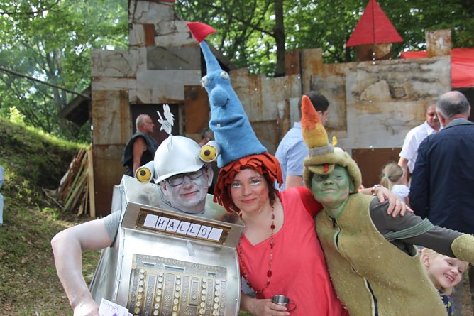 Auch die Hauptdarsteller freuen sich auf das neue Abenteuer mit Ritter Rost (Foto: Ulrike Tuschy) Auch die Hauptdarsteller freuen sich auf das neue Abenteuer mit Ritter Rost (Foto: Ulrike Tuschy)
