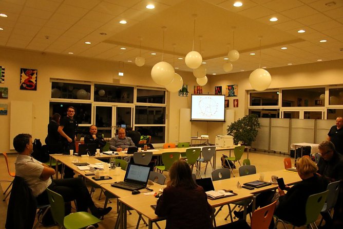 Lagezentrum im Regenbogenhaus (Foto: Angelo Glashagel) Lagezentrum im Regenbogenhaus (Foto: Angelo Glashagel)