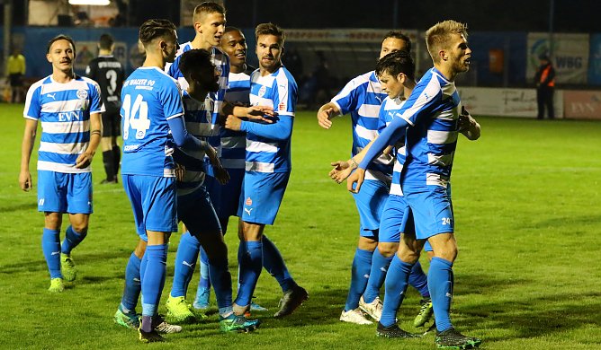 Wacker-Torjubel (Foto: Bernd Peter) Wacker-Torjubel (Foto: Bernd Peter)