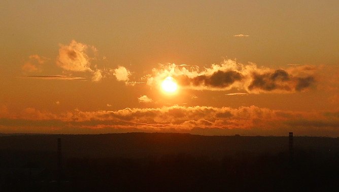 Sonnenuntergang (Foto: Bernd Thielbeer) Sonnenuntergang (Foto: Bernd Thielbeer)