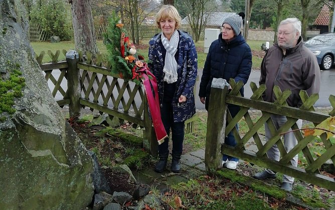 Gebinde niedergelegt (Foto: privat)