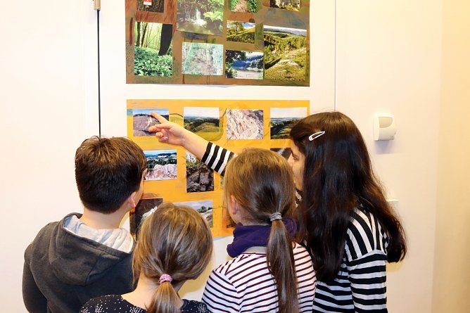 Ausstellung eröffnet (Foto: Landschaftspflegeverband Südharz/Kyffhäuser) Ausstellung eröffnet (Foto: Landschaftspflegeverband Südharz/Kyffhäuser)
