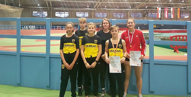 Hallenmeisterschaft (Foto: LV Altstadt) Hallenmeisterschaft (Foto: LV Altstadt)