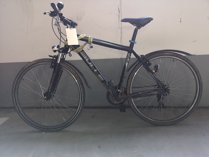 Wem geh&ouml;ren diese Fahrr&auml;der? (Foto: Landespolizeiinspektion Nordhausen)