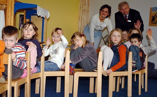 Neue St&uuml;hle (Foto: Wiethoff)