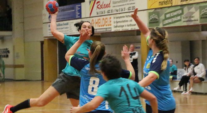 Handball (Foto: U.Tittel) Handball (Foto: U.Tittel)