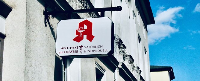 Auch die Apotheken haben in den letzten Wochen einen regelrechten Ansturm erlebt (Foto: Angelo Glashagel)