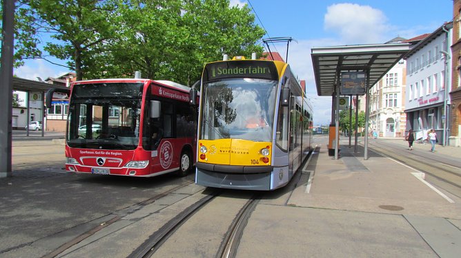 Bus Und Bahn (Foto: VBN) Bus Und Bahn (Foto: VBN)