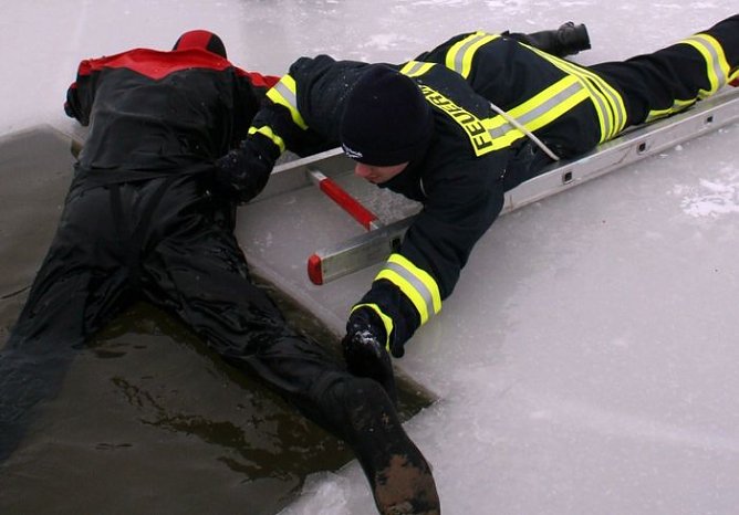 Eiskalt gerettet (Foto: M. Herting )