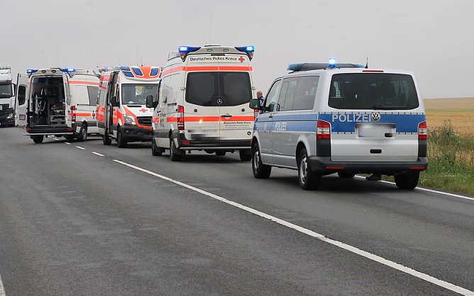 Verkehrsunfall auf der B$ (Foto: S.Dietzel) Verkehrsunfall auf der B$ (Foto: S.Dietzel)