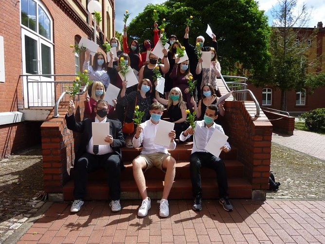 Ausbildung abgeschlossen (Foto: IWK Nordhausen)