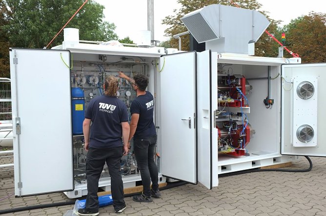 T&Uuml;V Th&uuml;ringen pr&uuml;ft Sicherheit von Wasserstofftankstellen Made in Nordhausen (Foto: T&Uuml;V Th&uuml;ringen)