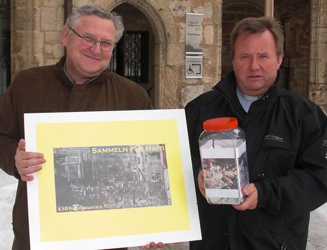 Spende &uuml;bergeben (Foto: ksb)