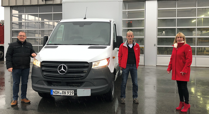 Neuer Transporter f&uuml;r das DRK (Foto: Doreen Apel)