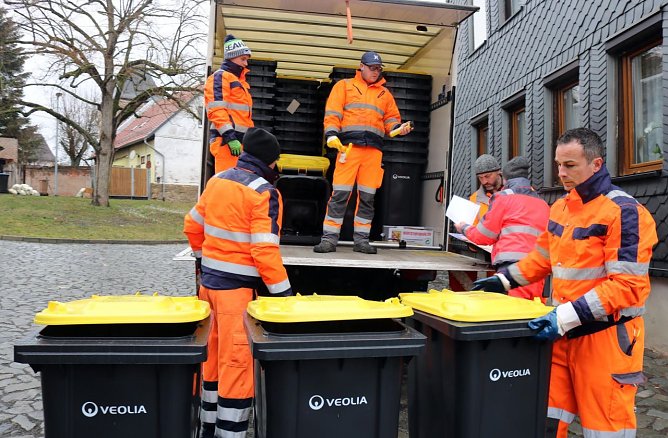 Verteilung der gelben Tonnen (Foto: J.Piper)