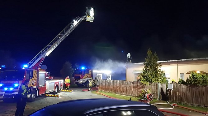 Wohnungsbrand hinter dem Hammer Markt (Foto: Silvio Dietzel) Wohnungsbrand hinter dem Hammer Markt (Foto: Silvio Dietzel)