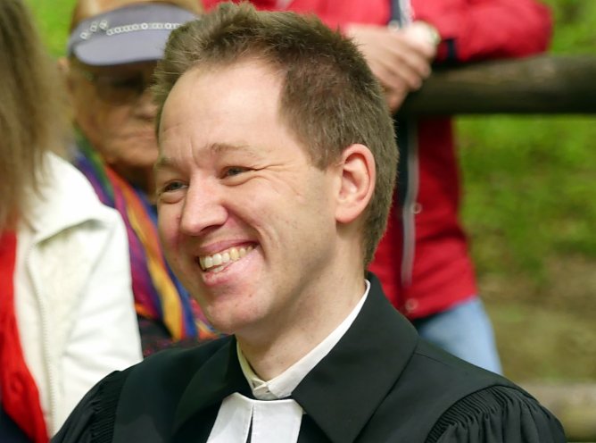 Der Neue: Pfarrer M. Monz (Foto: R. Englert)