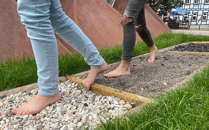 Die Klasse 4b im Klimapavillon (Foto: K.Vopel)