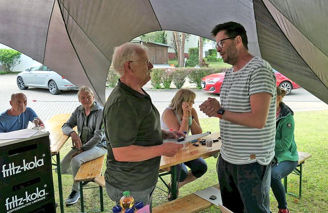 KSB-Gesch&auml;ftsf&uuml;hrer B&ouml;rsch (re.) bei der Auszeichnung (Foto: S.Schr&ouml;ter)