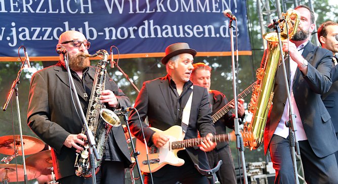 Albie Donnelly�s Supercharge (Foto: Dirk Schr&ouml;ter)