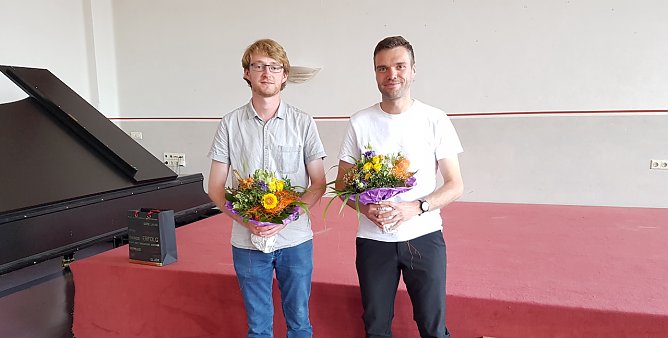 Nach erfolgreicher Anw&auml;rterzeit verabschiedet - Leopold Saalfeld und Dr. Christian Kubitza (v.l.) (Foto: H.Roeder)
