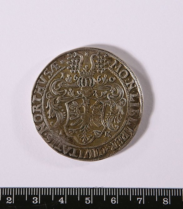 Die Vorderseite des Stadttalers von 1660 (Foto: Paul Lauerwald)