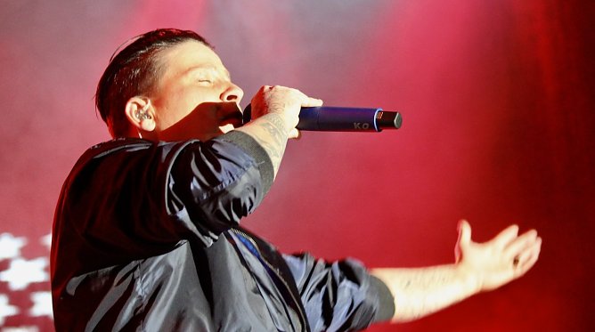 Kerstin Ott begeisterte ihre Fans in Sundhausen (Foto: Eva Maria Wiegand)