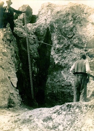 Das Kuxloch am Kohnstein (Foto: Sammlung Tim Sch&auml;fer)