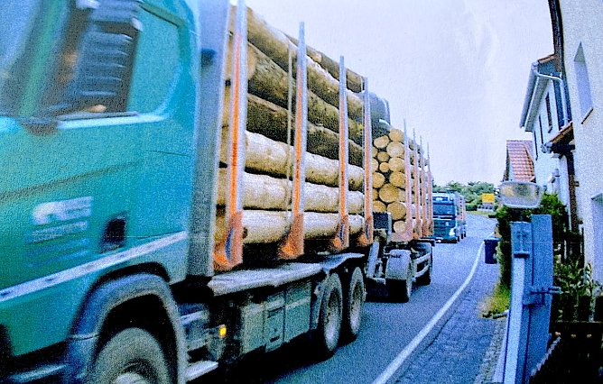 In Buchholz geht es sehr eng zu: eine Breitenbegrenzng kommt aber vorerst nicht (Foto: J.Dietrich)