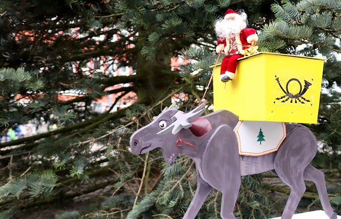 Wusnchbriefkasten zu Weihnachten (Foto: Stadtverwaltung NDH)