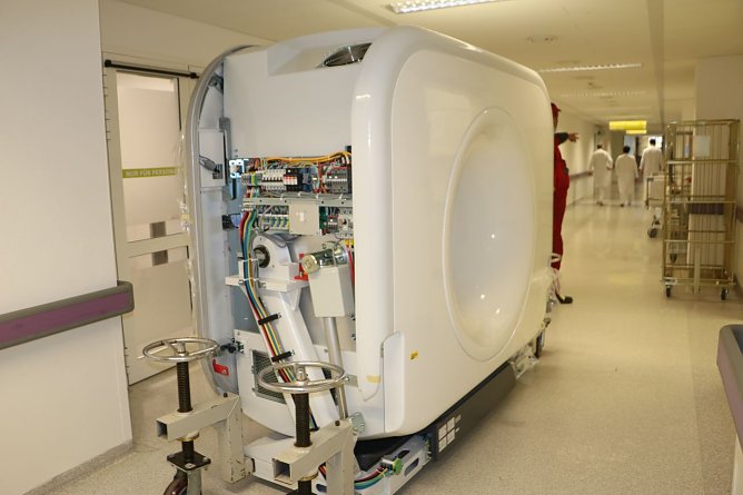 Das S&uuml;dharz-Klinikum hat zwei neue Computer-Tomographen der neuesten Generation erhalten (Foto: S&uuml;dharz-Klinikum)