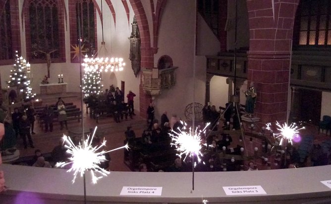 Orgel und "Feuerwerk" in St. Blasii am Silvestertag (Foto: R.Englert) Orgel und "Feuerwerk" in St. Blasii am Silvestertag (Foto: R.Englert)
