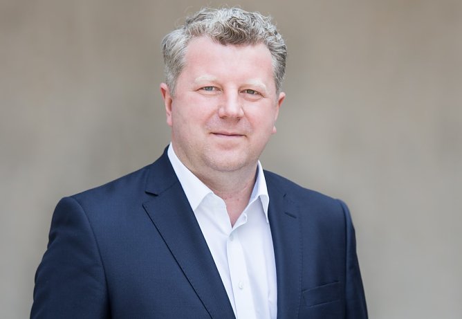 Leitet seit rund einem Jahr das Regionale Service Center der IHK in Nordhausen: Christian B&ouml;duel (Foto: privat)