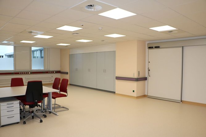 neuer Aufwachraum f&uuml;r OP-Patienten w&auml;hrend der Bauphase sp&auml;tere Bettengarage f&uuml;r den gesamten OP-Bereich. (Foto: SHK)