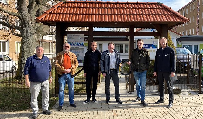 Michael Ose (WBG), Joachim Bundfu&szlig; (TV Bleicherode), Manuel Telle (E.MAGIS Energieberatung), Andreas Fiedler (Heldele), Stephan Pein (Teleglas), Sven D&ouml;rmann (WBG) (Foto: WBG S&uuml;dharz)