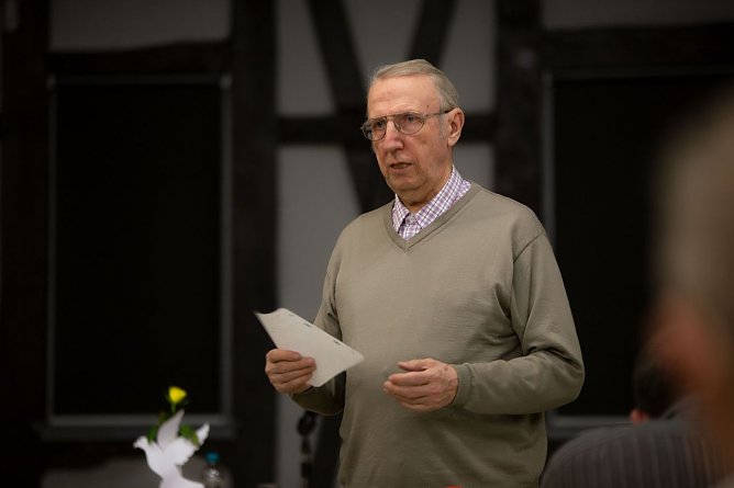 Hans-J&uuml;rgen Gr&ouml;nke stellte das Programm des Nordh&auml;user Geschichtsvereins vor (Foto: Vincent Eisfeld)