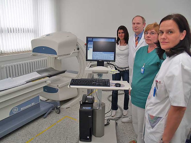 Dr. J&uuml;rgen Frohn und seine Mitarbeiterinnen (Foto: SHK)