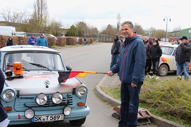 Er&ouml;ffnet wurde das Rennen wieder durch Oberb&uuml;germeister Kai Buchmann (Foto: agl)