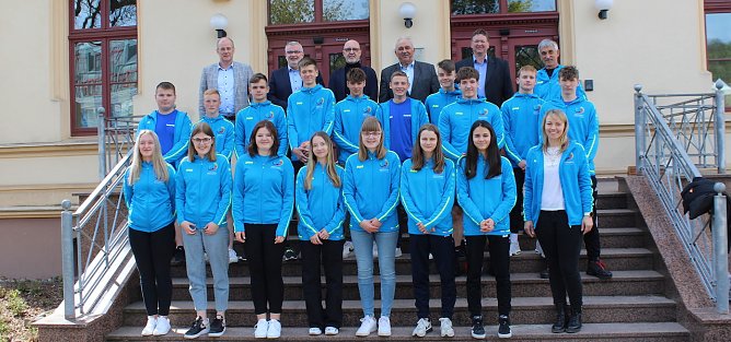 Feierliche Verabschiedung der Landessieger "Jugend trainiert f&uuml;r Olympia" heute im Landratsamt (Foto: oas)