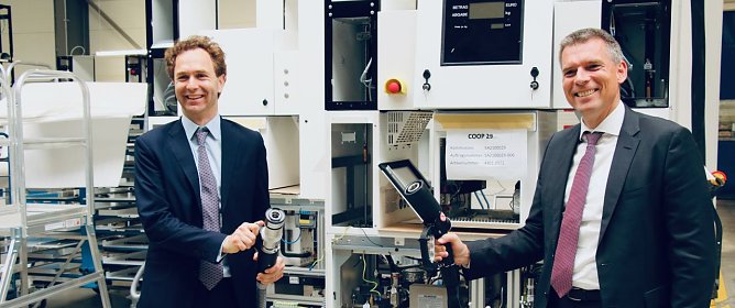 Wollen die Wasserstoffwende mit "Maximator Hydrogen" praktisch vorantreiben: Mortimer Glinz, Gesch&auml;ftsf&uuml;hrer der Schmidt Kranz Group und Andr&eacute; Schmidt, Gesch&auml;ftsf&uuml;hrer Toyota Deutschland (Foto: agl)