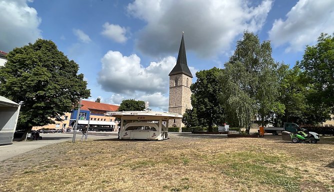 Auf dem Petersberg wird gerade die B&uuml;hne errichtet (Foto: Stadtverwaltung Nordhausen)