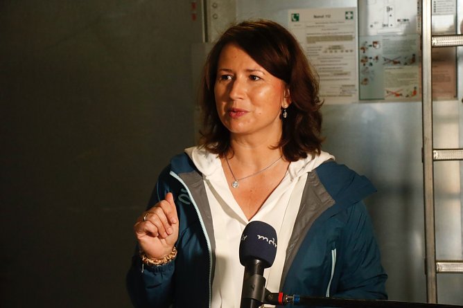 Th&uuml;ringens Umweltministerin Anja Siegesmund war heute im Windpark Nentzelsrode zu Gast (Foto: agl)