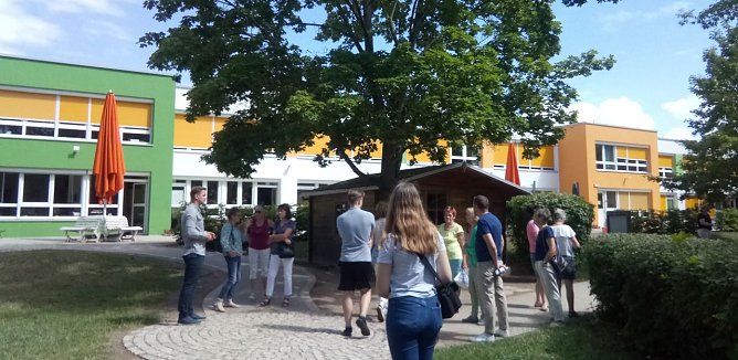 Auch der aufgefrischte Au&szlig;enbereich ist attraktiver geworden. (Foto: Rosalinde Frank)