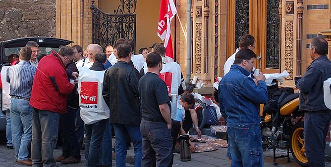 Warnstreik in Nordhausen (Foto: H. Michel)