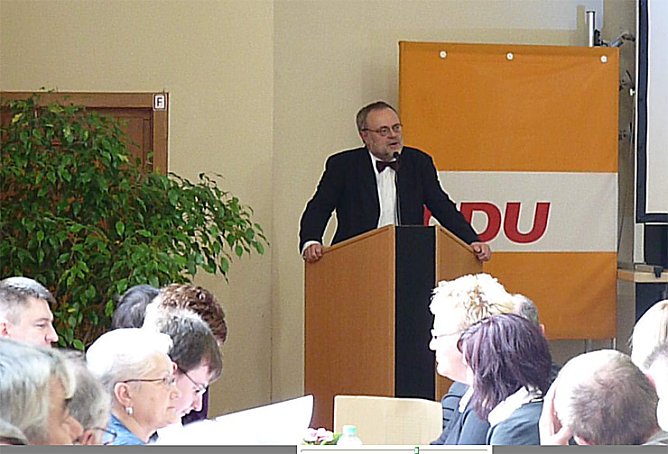 Mandatswechsel Wucherpfennig (Foto: Karl-Heinz Herrmann) Mandatswechsel Wucherpfennig (Foto: Karl-Heinz Herrmann)