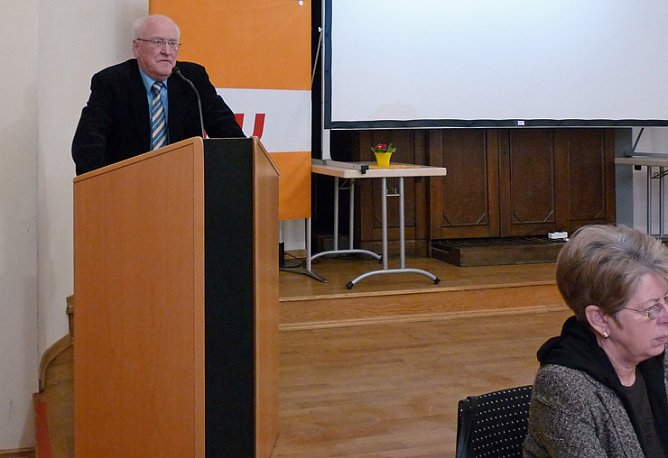 Mandatswechsel Wucherpfennig (Foto: Karl-Heinz Herrmann) Mandatswechsel Wucherpfennig (Foto: Karl-Heinz Herrmann)